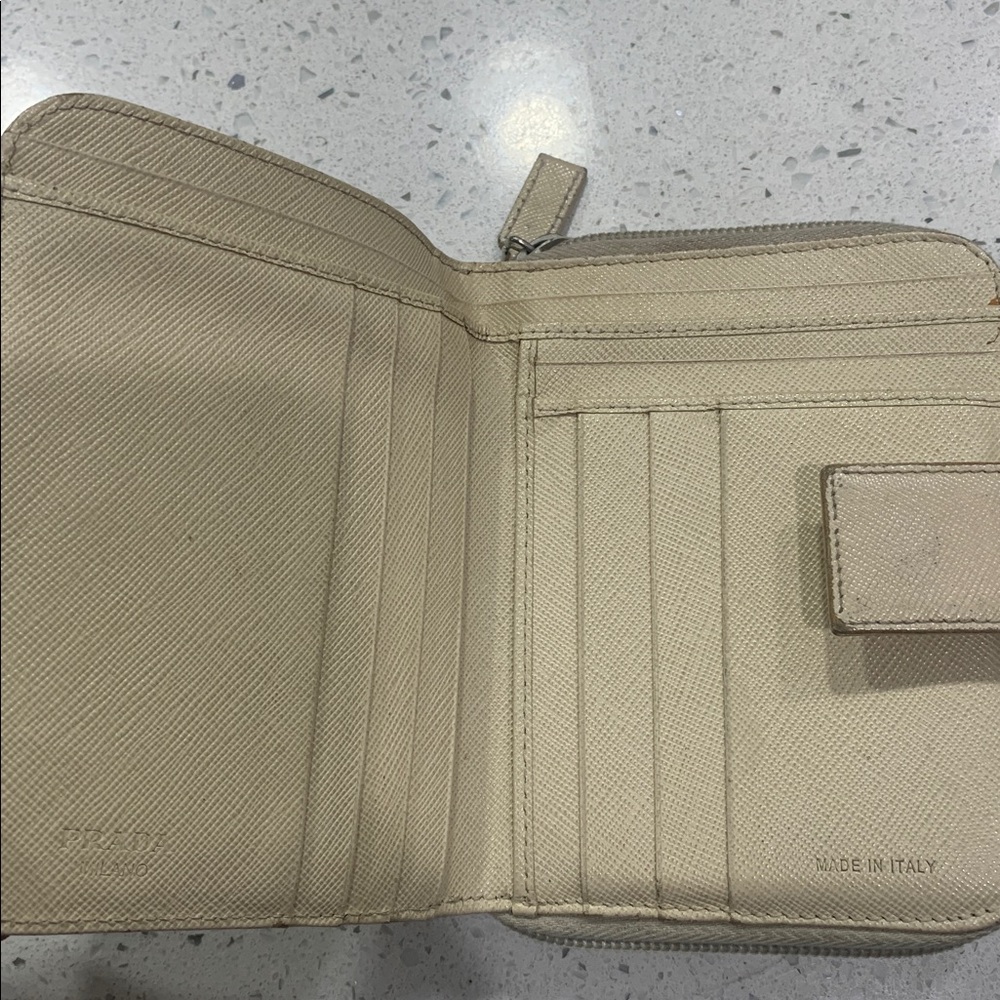 Prada Cream Wallet - Picture 7 of 7